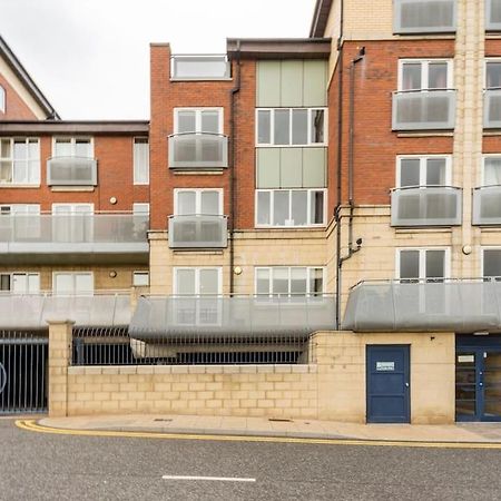 Stunning Flat By Quayside With Balcony!! Apartman Newcastle Upon Tyne Kültér fotó