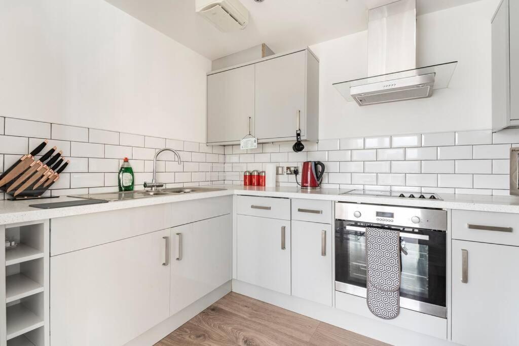 Stunning Flat By Quayside With Balcony!! Apartman Newcastle Upon Tyne Kültér fotó