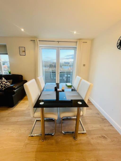 Stunning Flat By Quayside With Balcony!! Apartman Newcastle Upon Tyne Kültér fotó